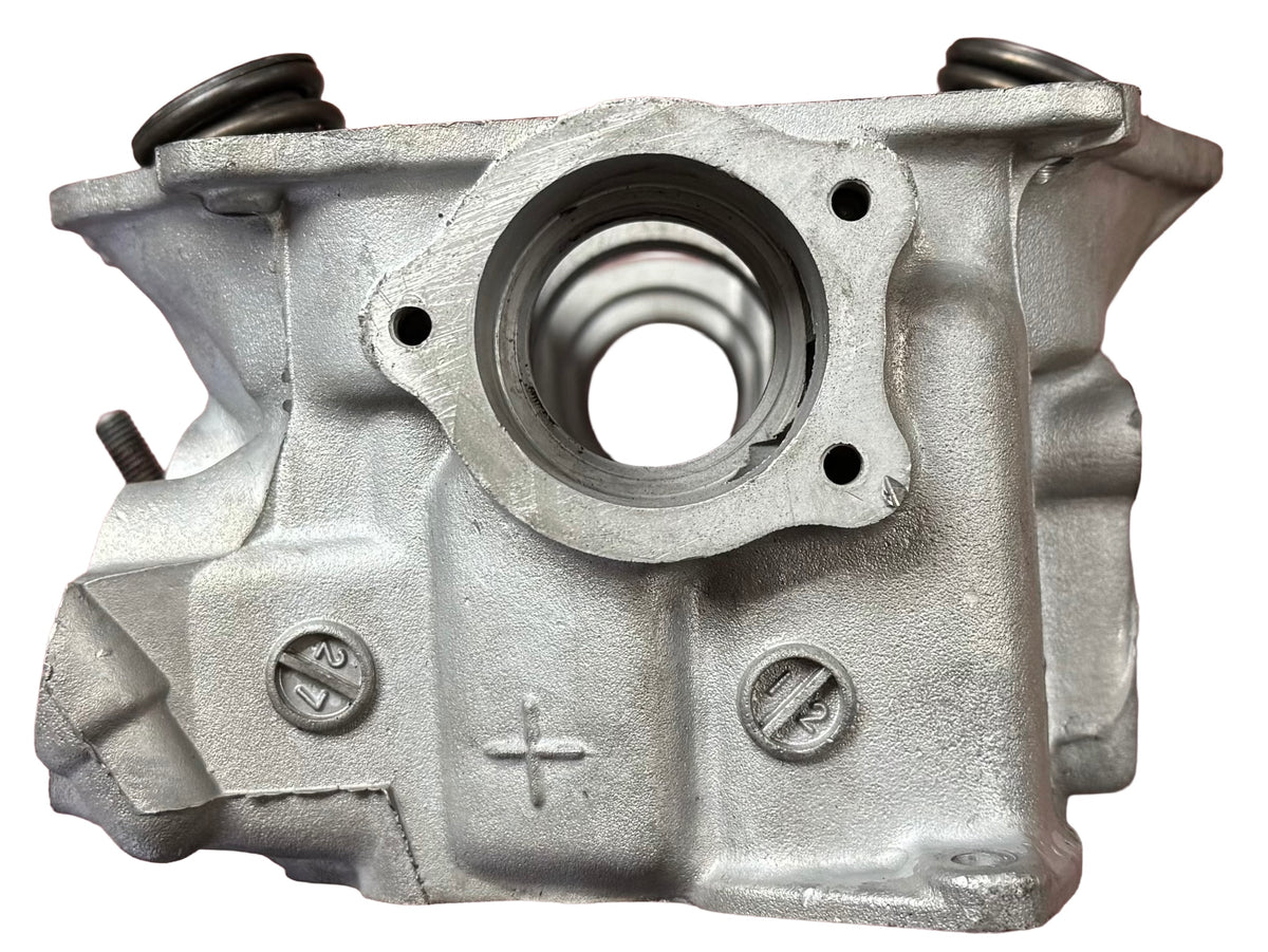 1984-96 Nissan 3.0L SOHC VG30E Sin Árbol de Levas, Culata Reconstruida Lado Derecho Fundición # R V52