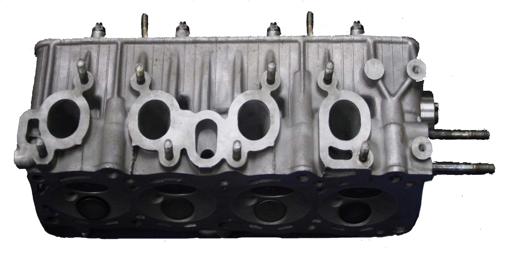 1983-1987 Nissan Pulsar, Sentra 1.6L E16 cylinder head cast # 52M Round Combustion Chamber