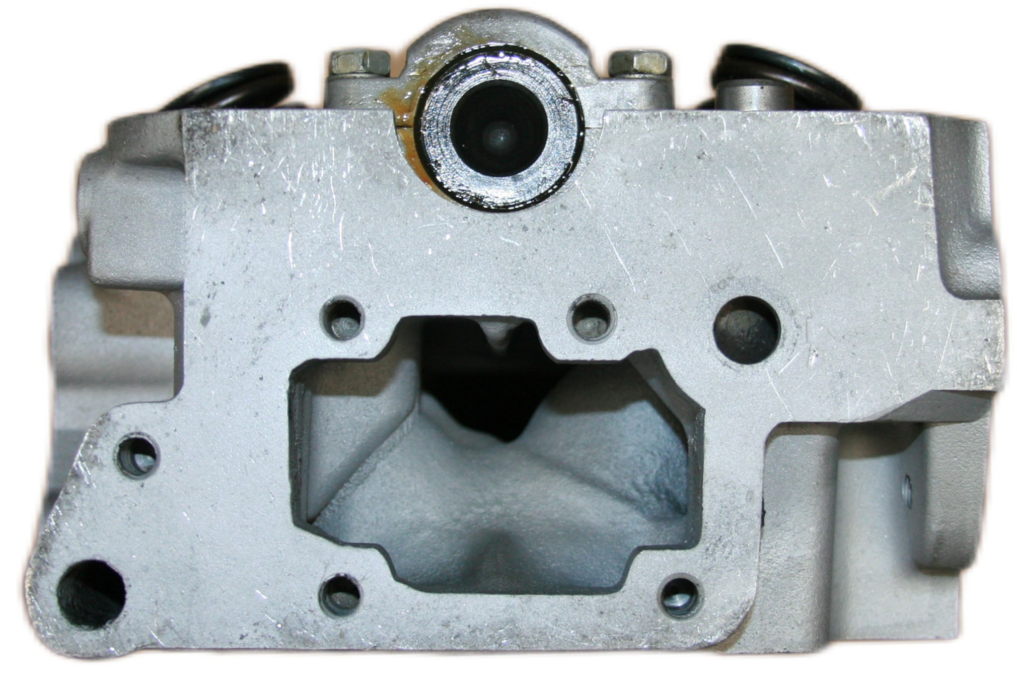 1975-80 Toyota 2.2L 20R Rebuilt Cylinder Head 20R No Fuel Pump