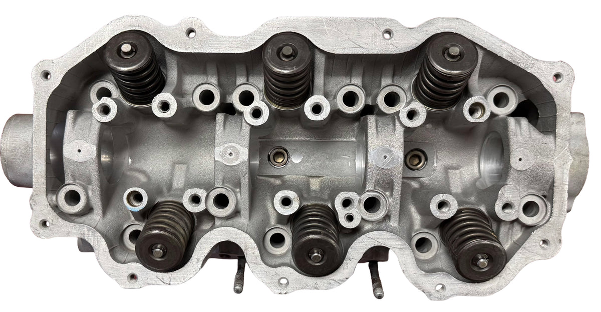 1984-96 Nissan 3.0L SOHC VG30E Sin Árbol de Levas, Culata Reconstruida Lado Derecho Fundición # R V52