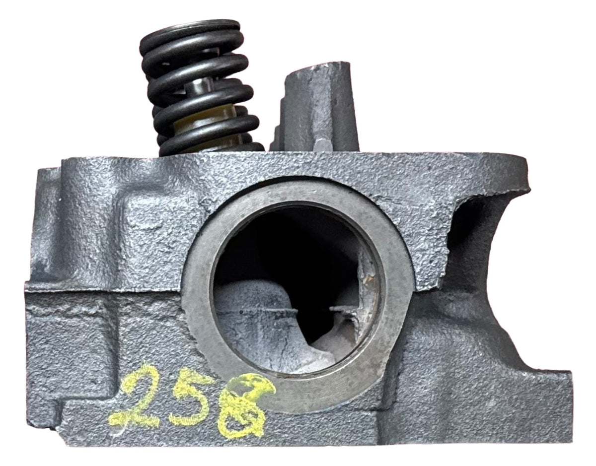 1975-79 AMC Jeep 4.2L L6 258 Rebuilt Cylinder Head Casting # 3227258